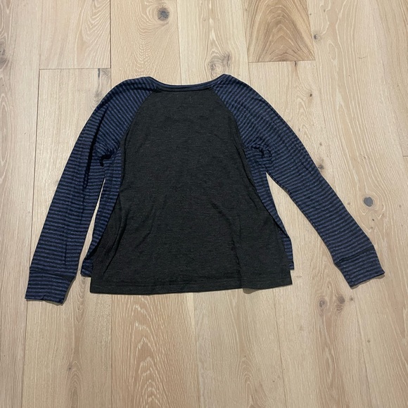 Tres Jolie split side long-sleeve top by Sundry - Picture 7 of 7